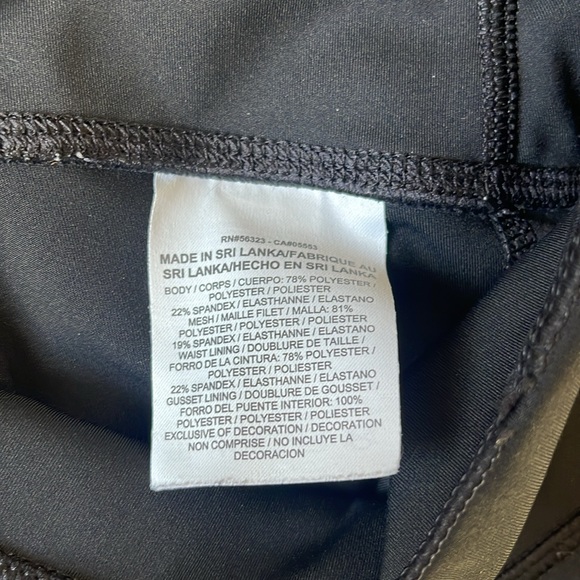 Nike Dri-fit Leggings with mesh sides - Picture 7 of 8